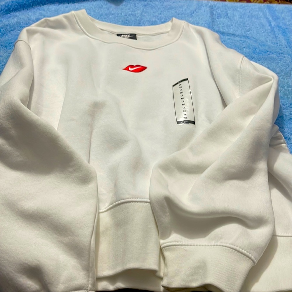 Cropped sweater